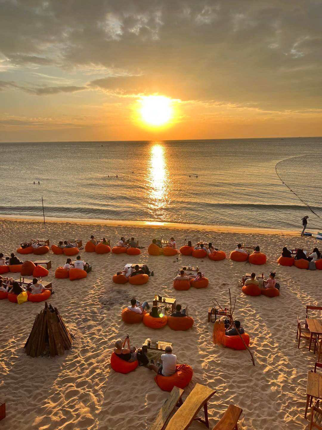 Phu Quoc phu-quoc-beach-club-sunset-chill